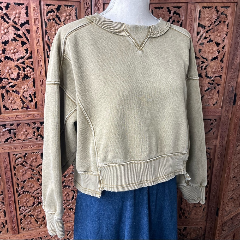 FREE PEOPLE Movement Cropped Boxy Crewneck Pull Over Sweatshirt - Picture 3 of 11